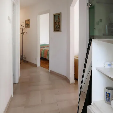 Locazione Turistica Mirella Apartament